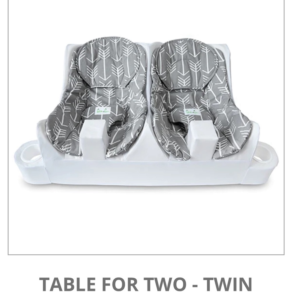 Table for two baby feeder